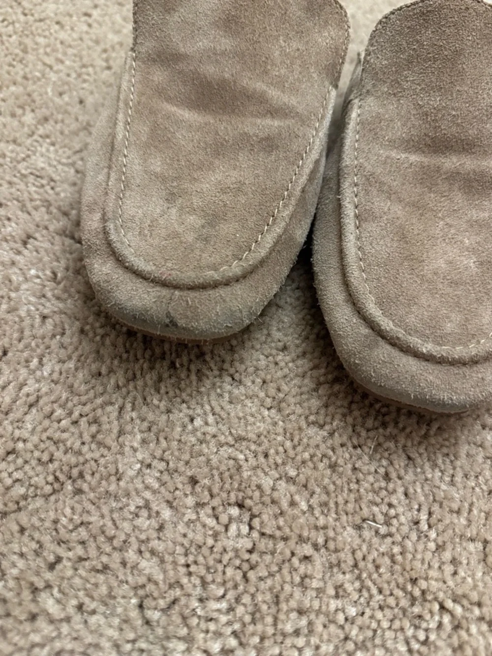 Born Lamara Taupe Suede Mule Loafers Comfort Flats Size 10